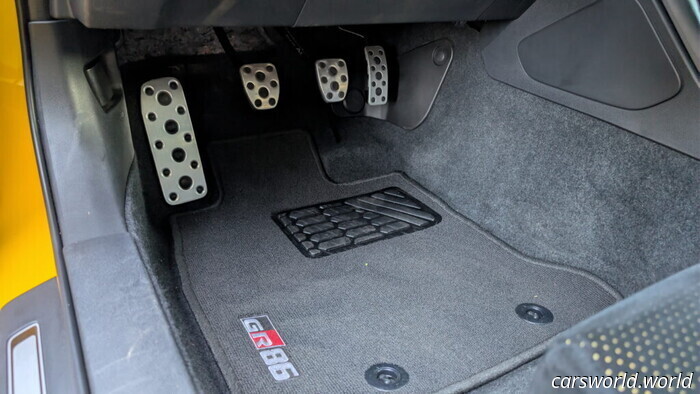 El ingrediente secreto que hace que el Toyota GR86 Edición Yuzu 2026 sea tan adictivo al conducir: reseña | Carscoops